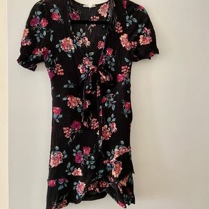 Super cute floral dress with slit